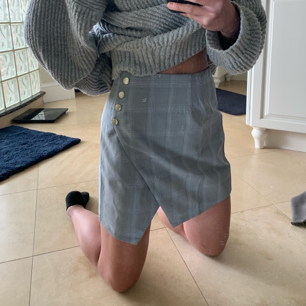 By the way skirt